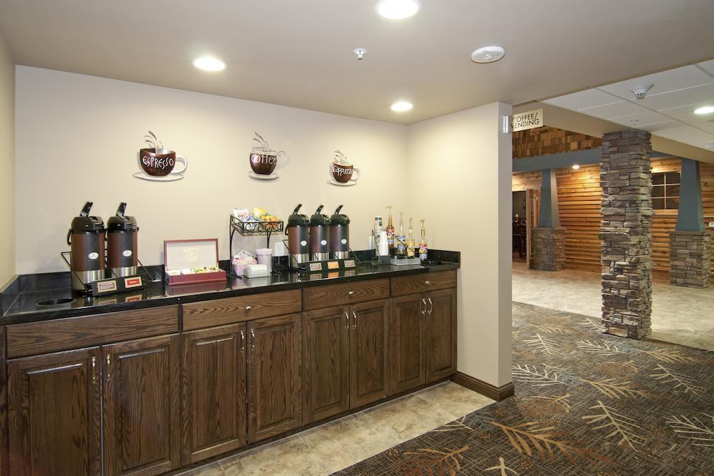 沃特福德酒店 Watford City 外观 照片